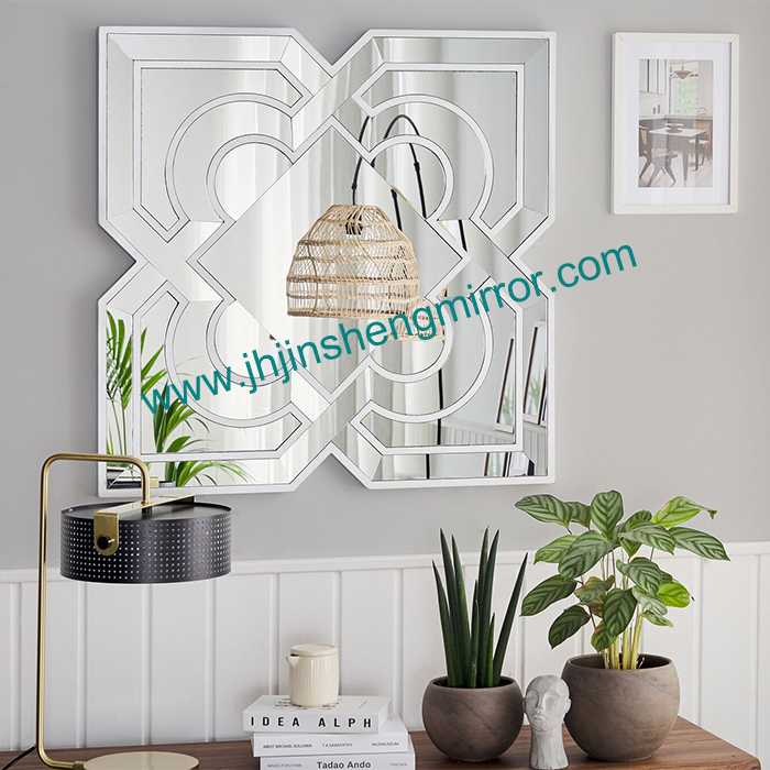 DECORATIVE MIRROR