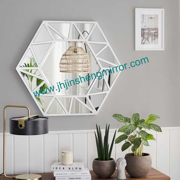 DECORATIVE MIRROR