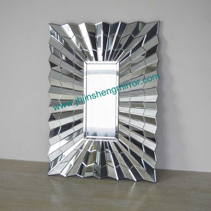 DECORATIVE MIRROR