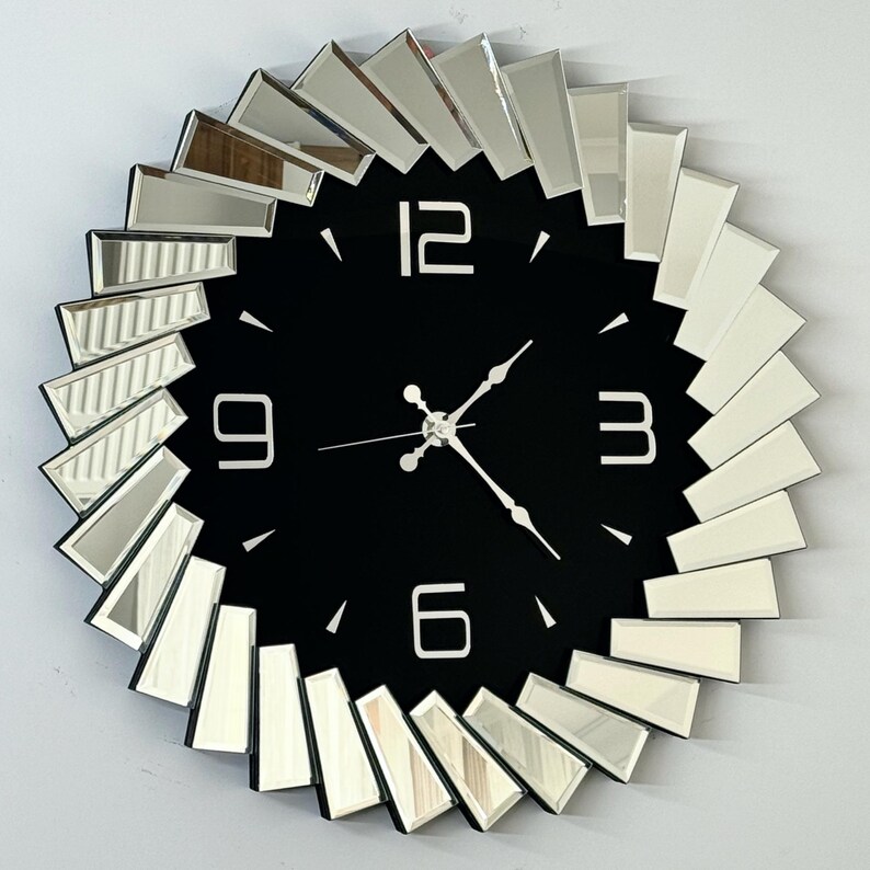 WALL CLOCK